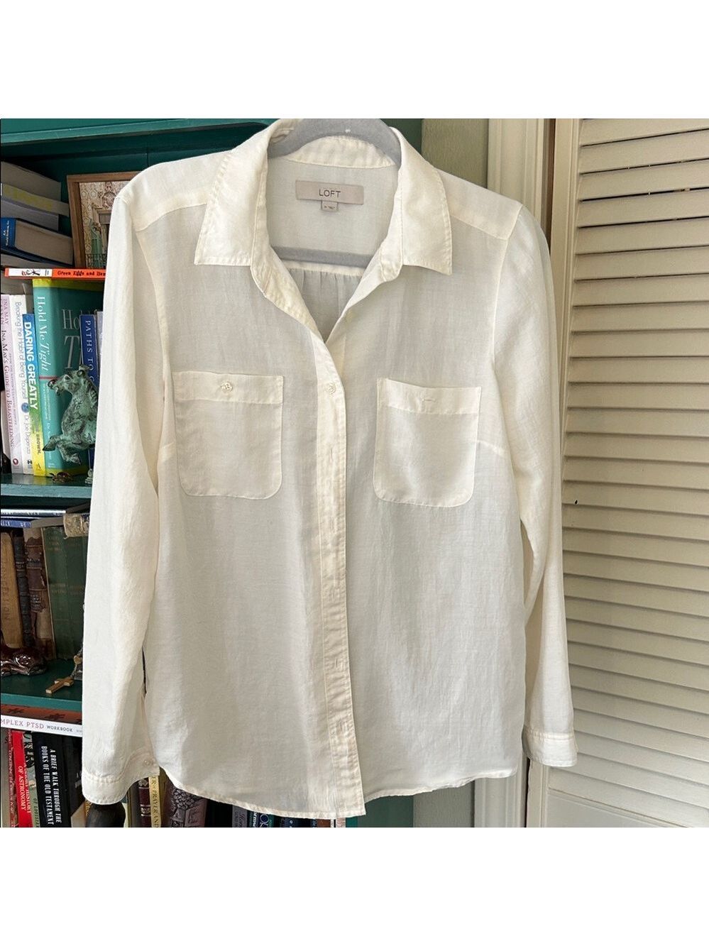 LOFT Cream Collared Blouse | Size Medium